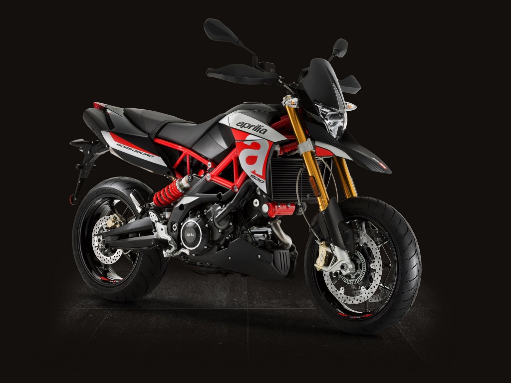 Фото мотоцикла Aprilia Dorsoduro 900